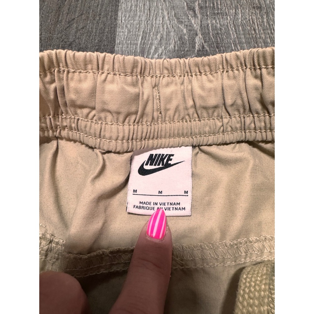 Nike Mens Cargo Pants Tan Khaki Elastic Waist Cotton Blend Utility Pockets M - Picture 2 of 5